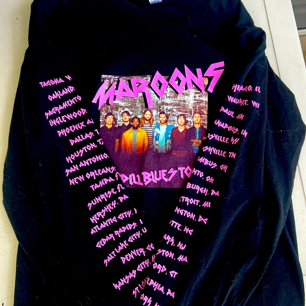 Maroon 5 concert shirt